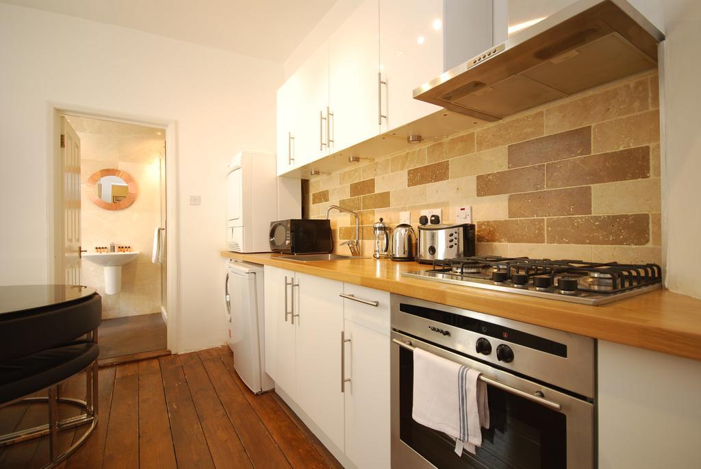 London Collection - Old Compton Soho Appartement Buitenkant foto